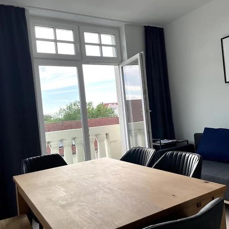 Jaybnb - Gaming Apartment Ps5 65 Zoll 4K Tv Wohnung Mit Balkon Dortmund Esterno foto